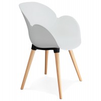 Chaise blanche au design scandinave, avec coque solide en polypropylène et pieds en hêtre massif