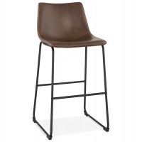 Tabouret de bar marron vintage grand format, avec assise en similicuir légèrement rembourrée et pied en métal noir solide