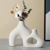 Lot de 2 vases en céramique blanche
