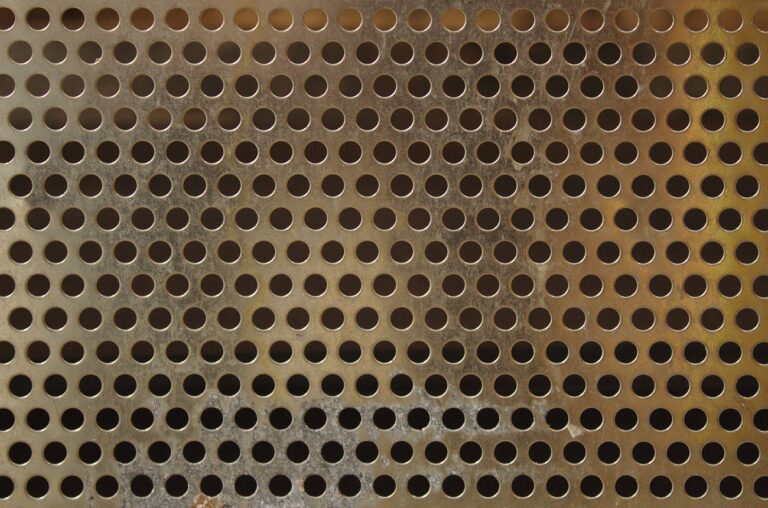 d-pic-metal-5434746