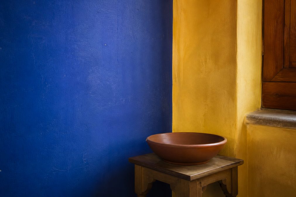 Palette couleurs bleu cobalt ocre sicilien Association de couleurs bleu cobalt et ocre typique de la palette sicilienne